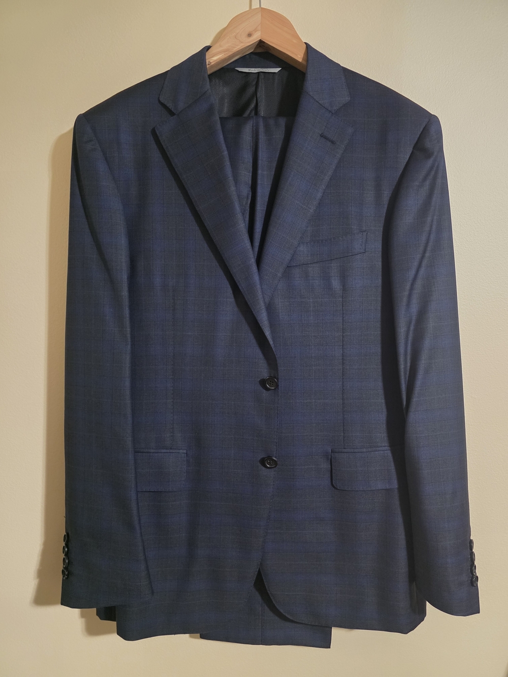 Canali Men's Suit - Two Buttons - Brand New - Double Tones - Size 54R.